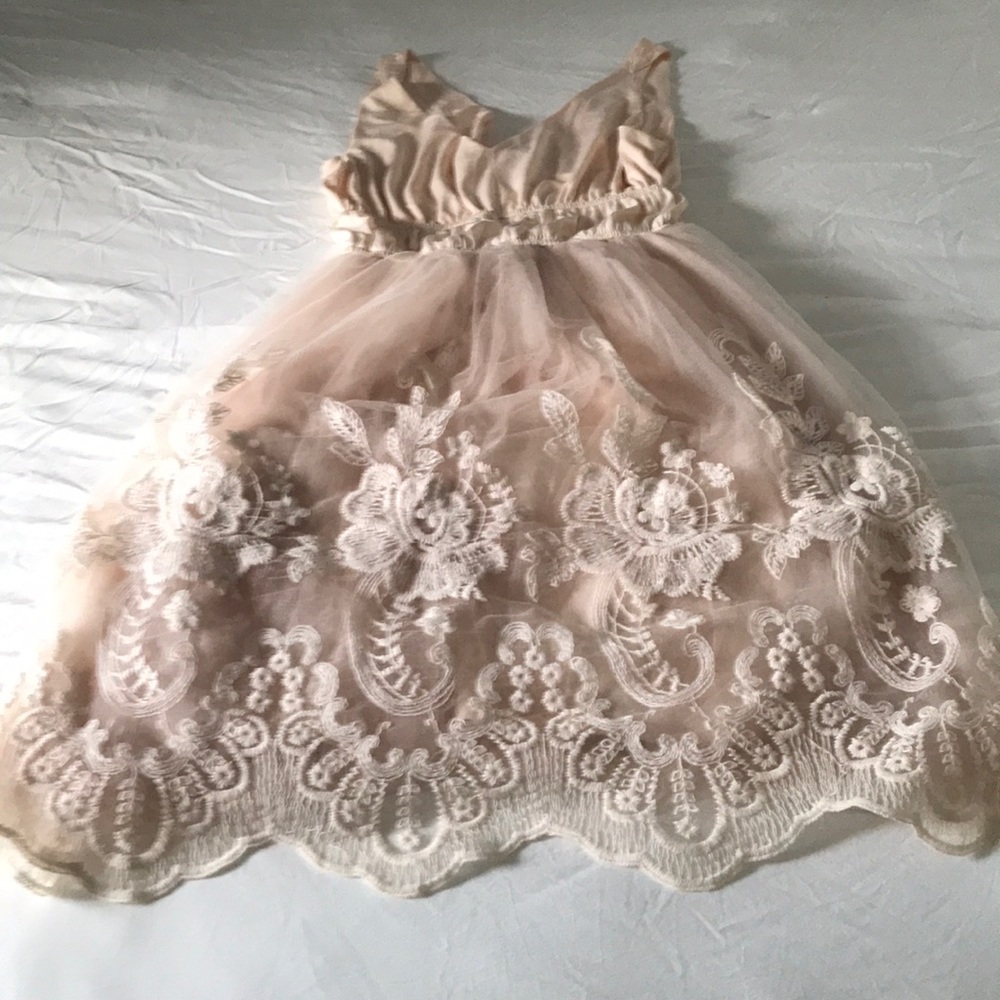 Pinky brand medium dress. Cream colored.